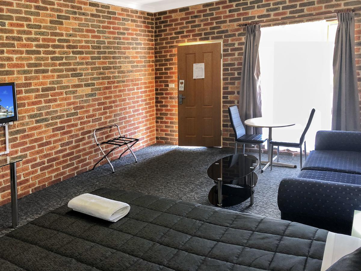 Leeton Heritage Motor Inn Exteriör bild