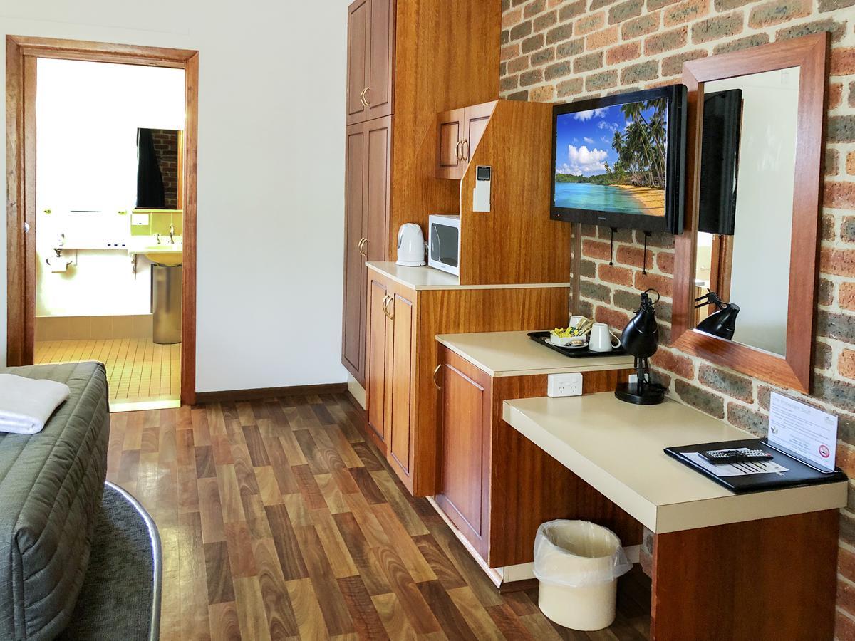 Leeton Heritage Motor Inn Exteriör bild