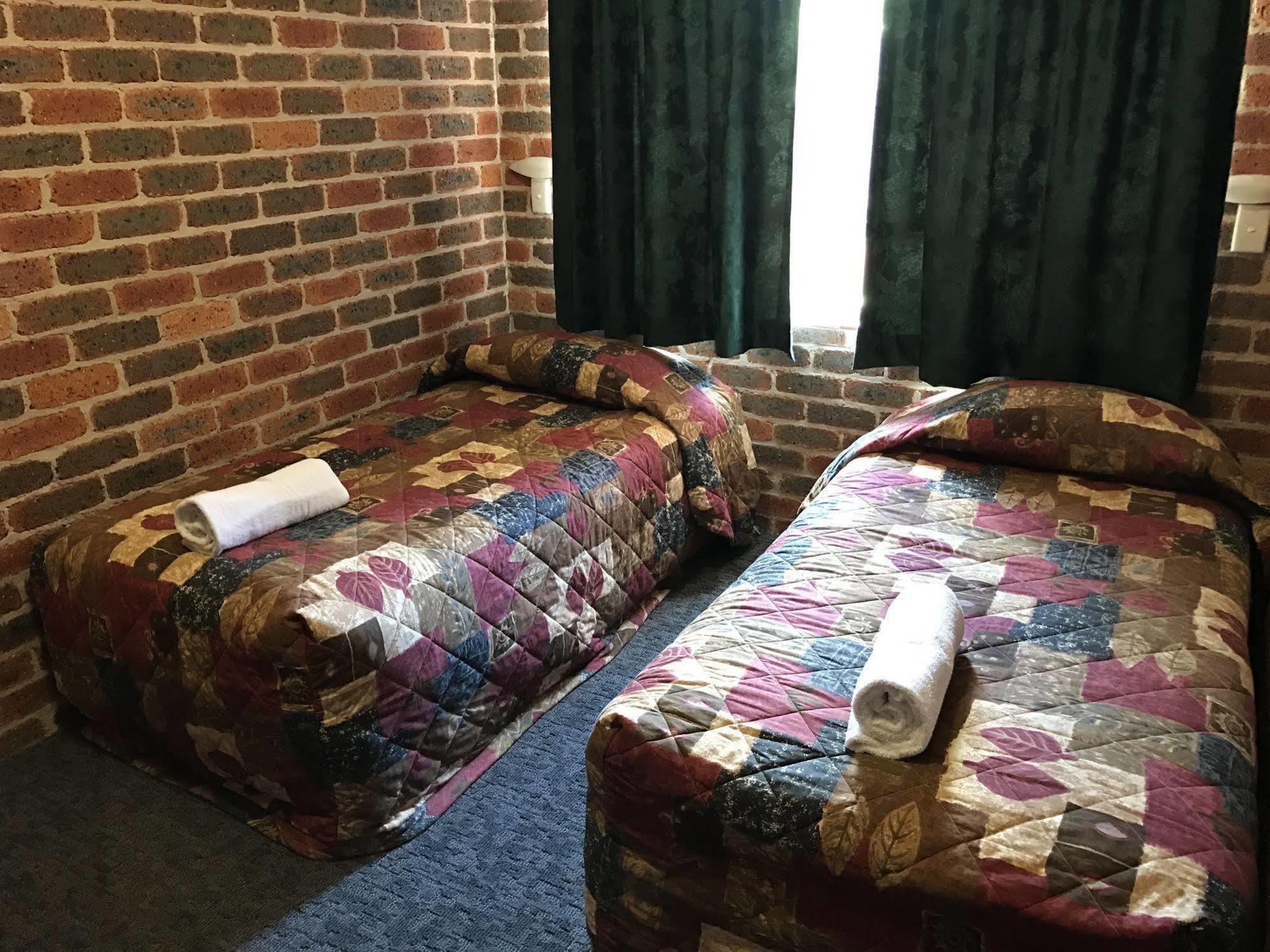Leeton Heritage Motor Inn Exteriör bild