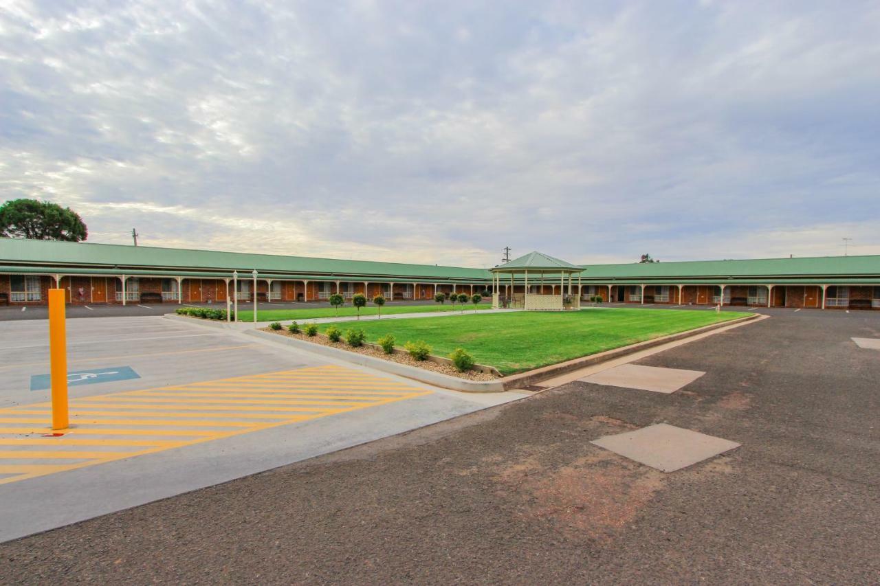 Leeton Heritage Motor Inn Exteriör bild